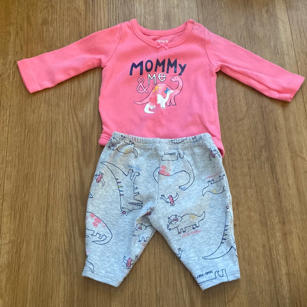 💗 4 for $25 matching baby set